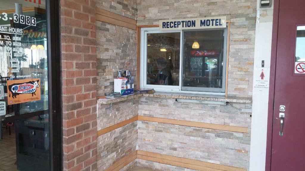 Kc'S Country Inn Vars Экстерьер фото
