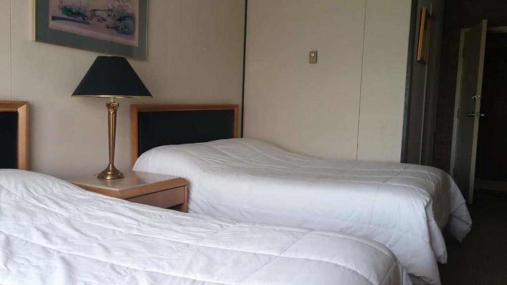 Kc'S Country Inn Vars Экстерьер фото